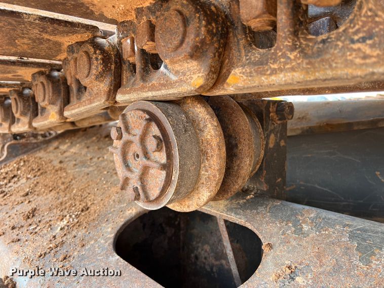 image for item LU9928 2012 Volvo EC220DL excavator