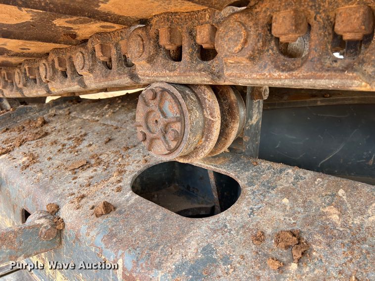 image for item LU9928 2012 Volvo EC220DL excavator