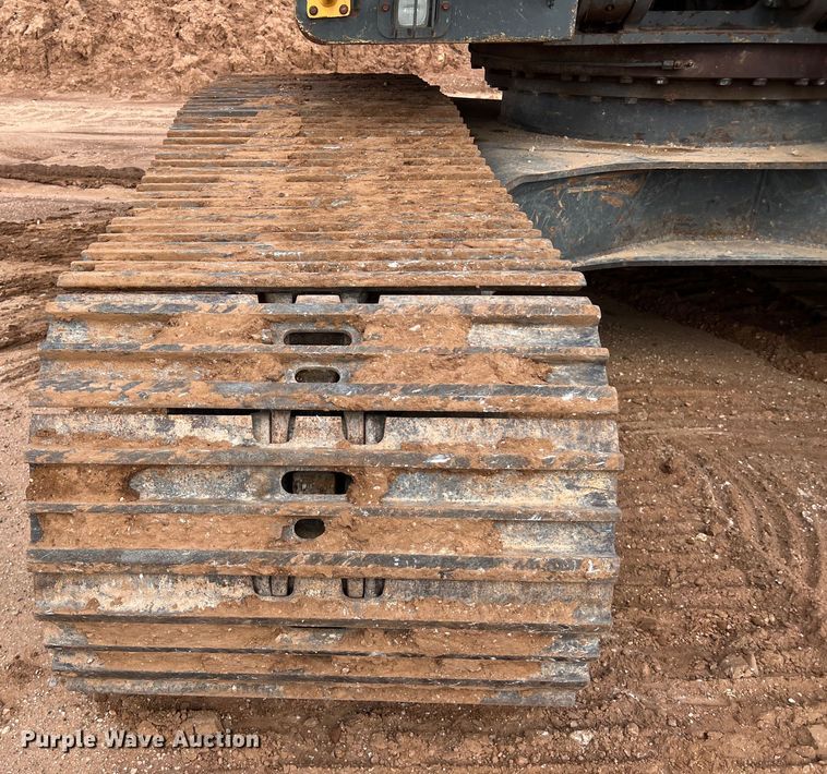 image for item LU9928 2012 Volvo EC220DL excavator