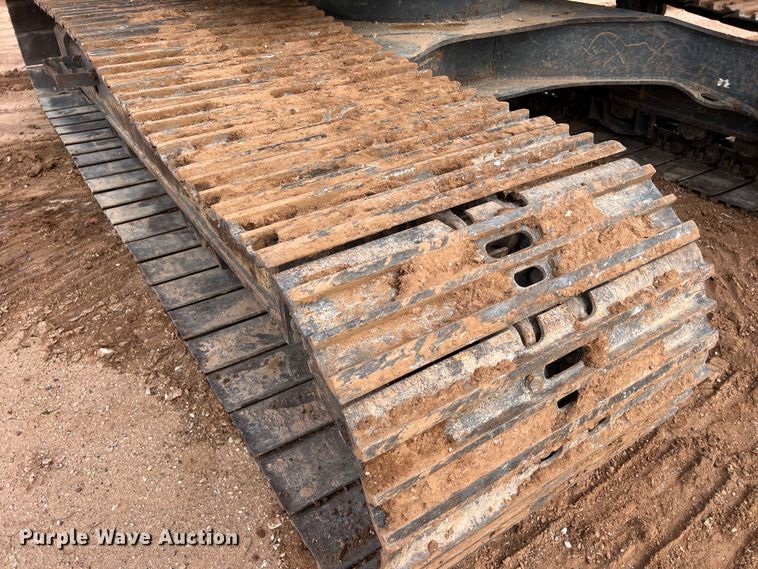 image for item LU9928 2012 Volvo EC220DL excavator