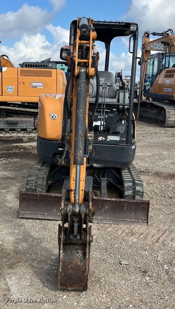 image for item LU9931 2017 Case CX26C mini excavator