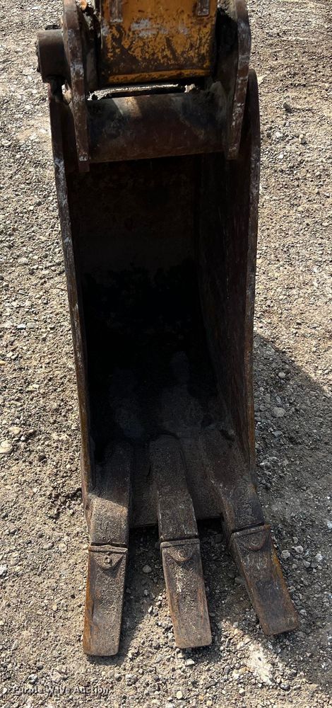 image for item LU9931 2017 Case CX26C mini excavator