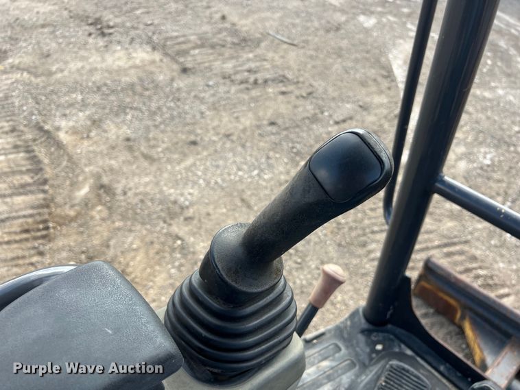 image for item LU9931 2017 Case CX26C mini excavator