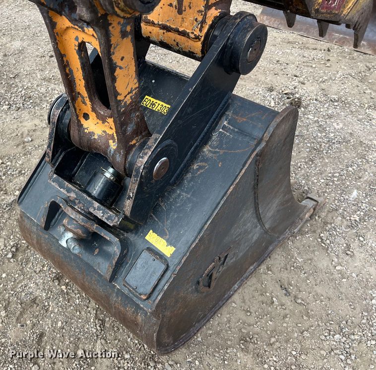 image for item LU9932 2014 Case CX80C mini excavator