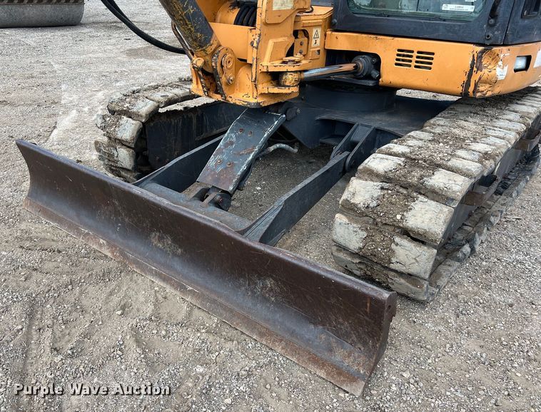 image for item LU9932 2014 Case CX80C mini excavator