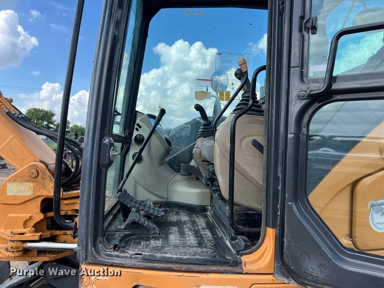 image for item LU9932 2014 Case CX80C mini excavator