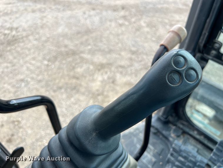 image for item LU9932 2014 Case CX80C mini excavator