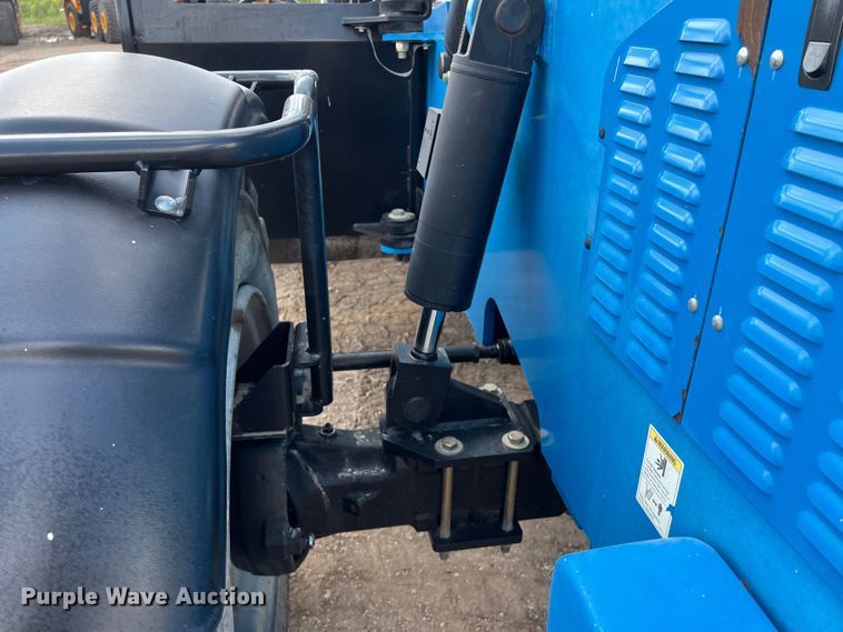 image for item LU9933 2015 Genie GTH-1056 telehandler