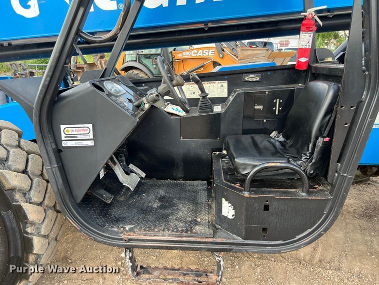 image for item LU9933 2015 Genie GTH-1056 telehandler