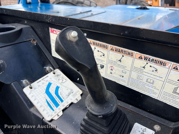 image for item LU9933 2015 Genie GTH-1056 telehandler