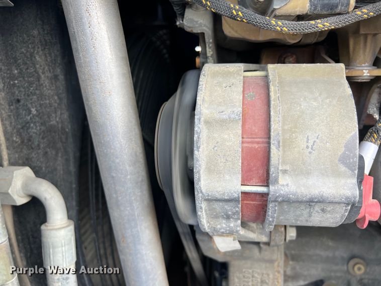 image for item LU9933 2015 Genie GTH-1056 telehandler