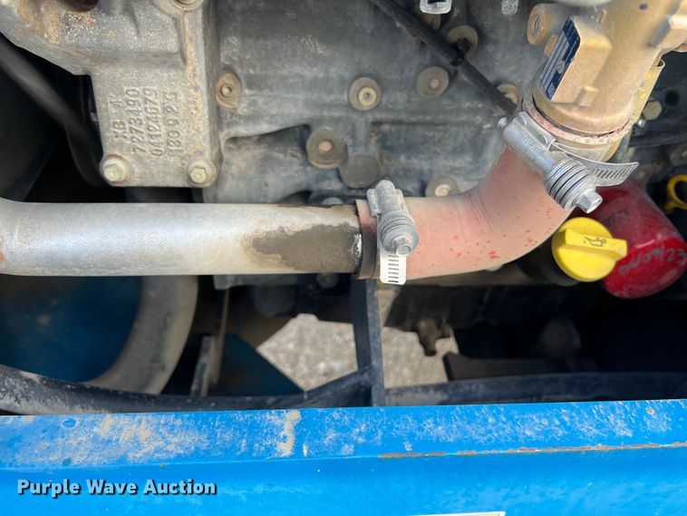 image for item LU9933 2015 Genie GTH-1056 telehandler