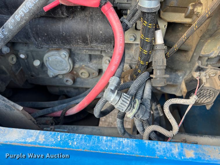 image for item LU9933 2015 Genie GTH-1056 telehandler