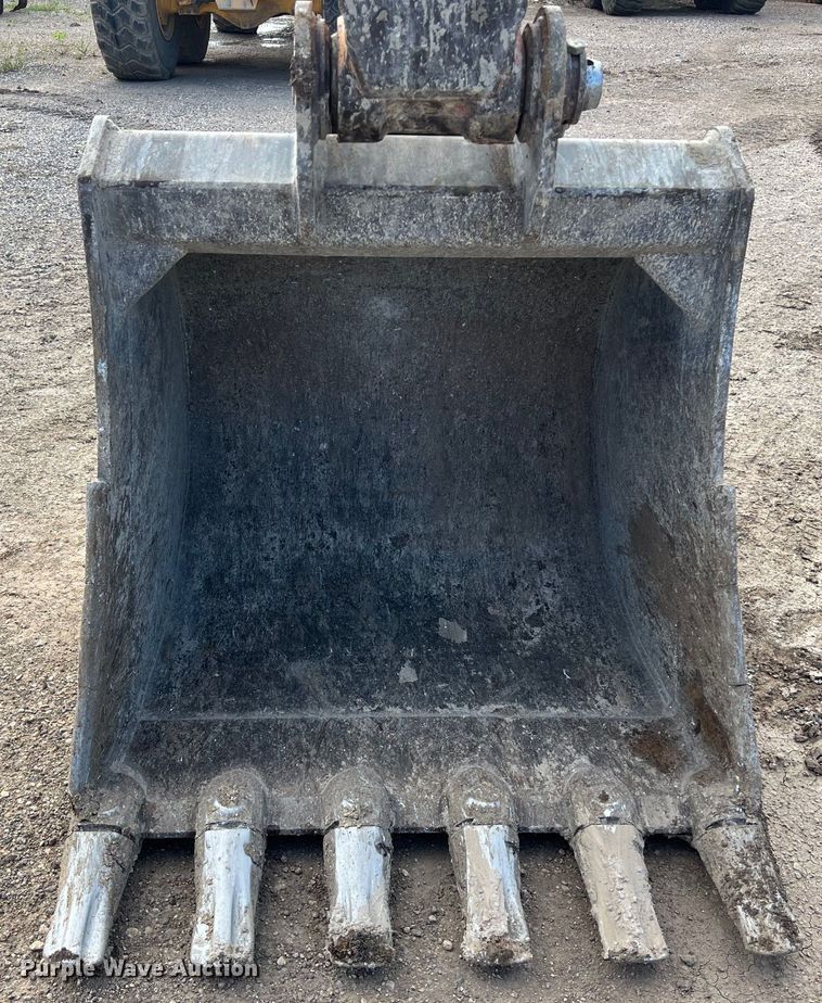 image for item LU9934 2012 Case CX210C excavator