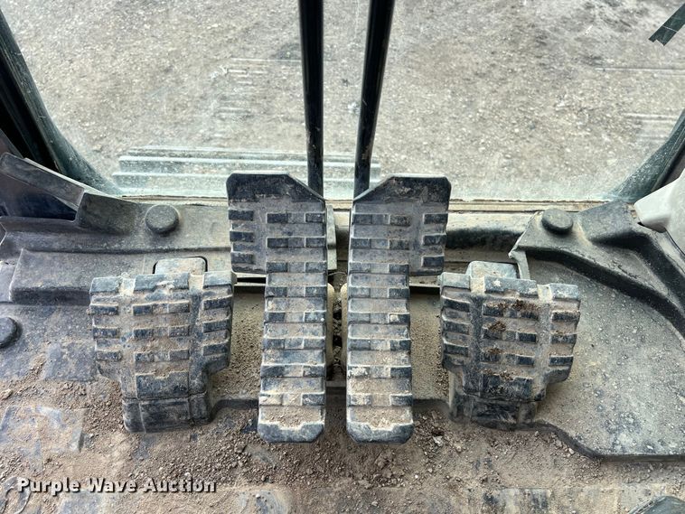 image for item LU9934 2012 Case CX210C excavator