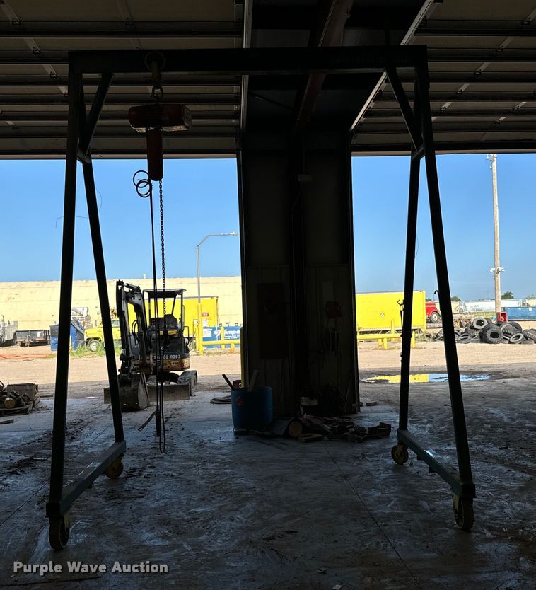 image for item MU9919 CM Lodestar hoist