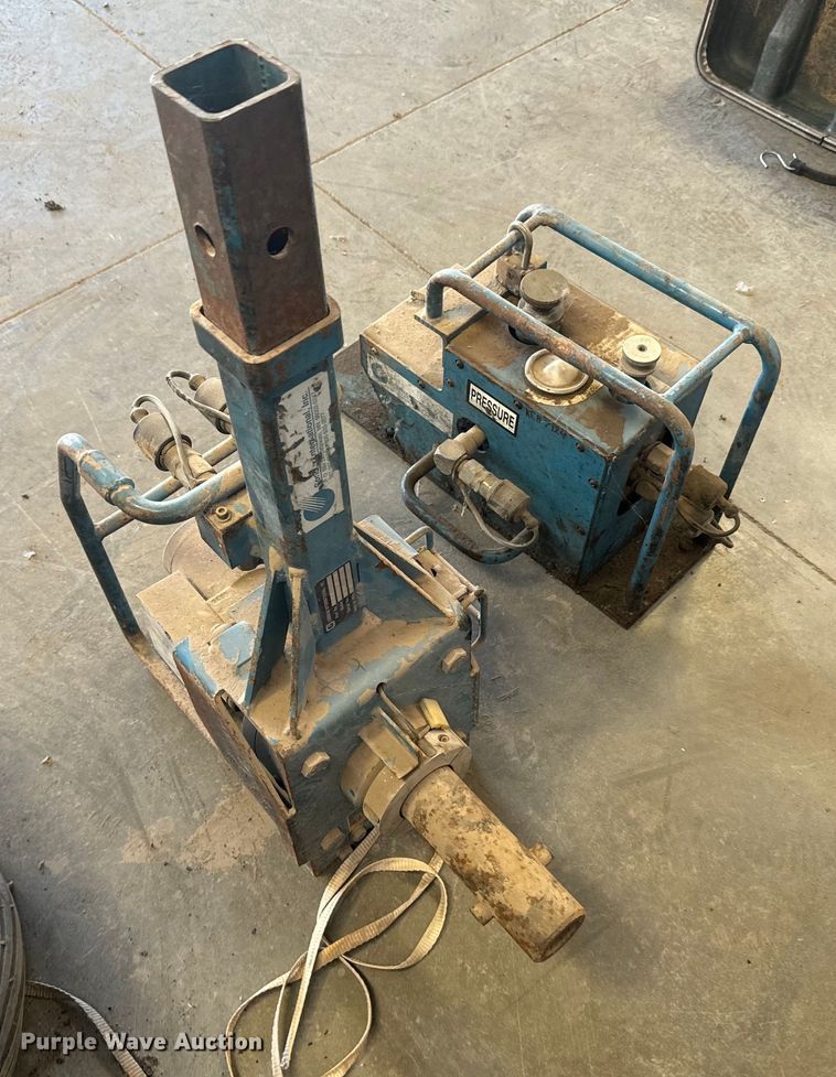 image for item MU9921 (2) Arnco fiber blowers