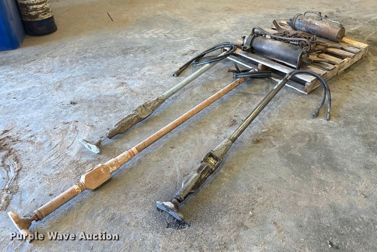 image for item MU9925 (3) hydraulic tampers