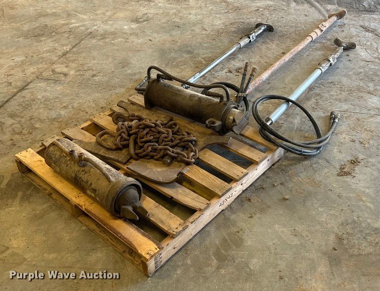 image for item MU9925 (3) hydraulic tampers