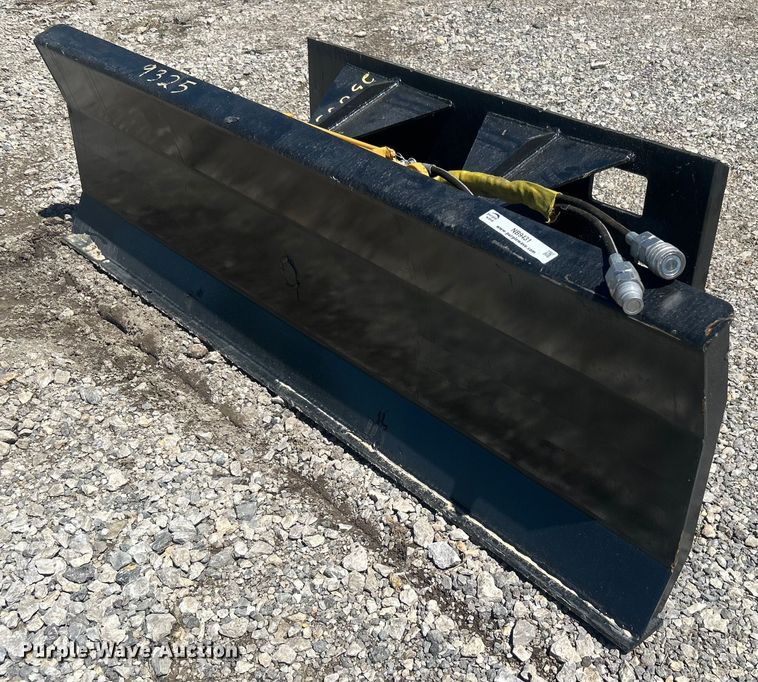 image for item NB9431 Skid steer dozer blade
