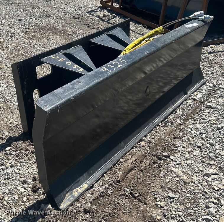 image for item NB9431 Skid steer dozer blade