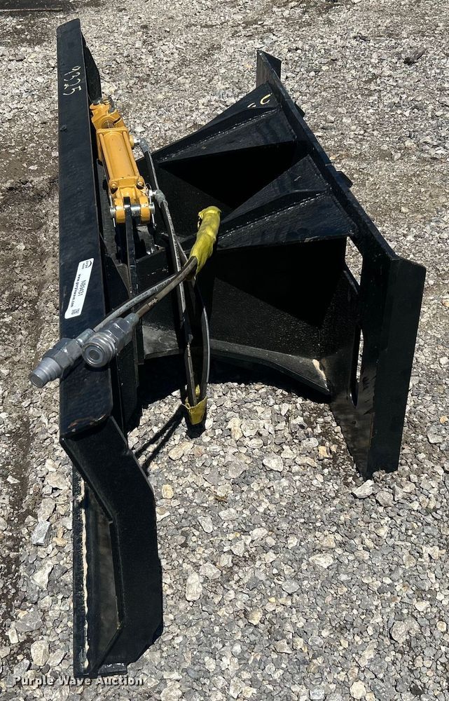 image for item NB9431 Skid steer dozer blade