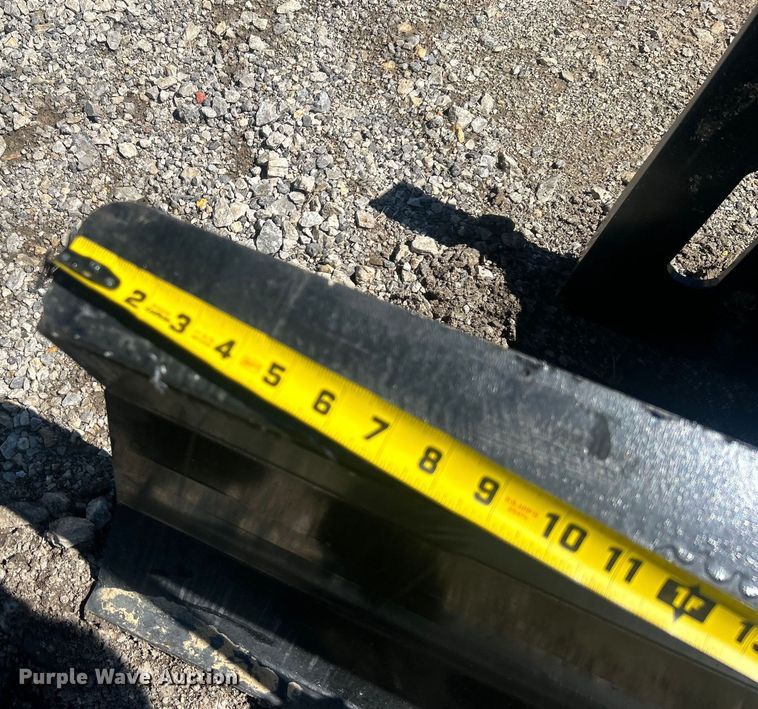 image for item NB9431 Skid steer dozer blade