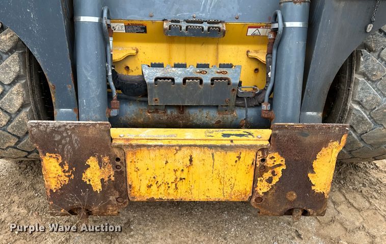 image for item ND9051 2020 John Deere 332G skid steer loader