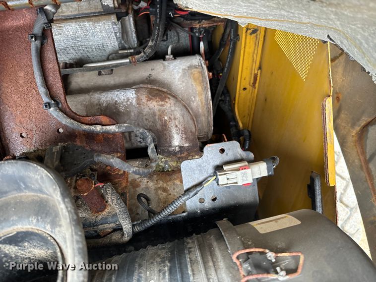 image for item ND9051 2020 John Deere 332G skid steer loader