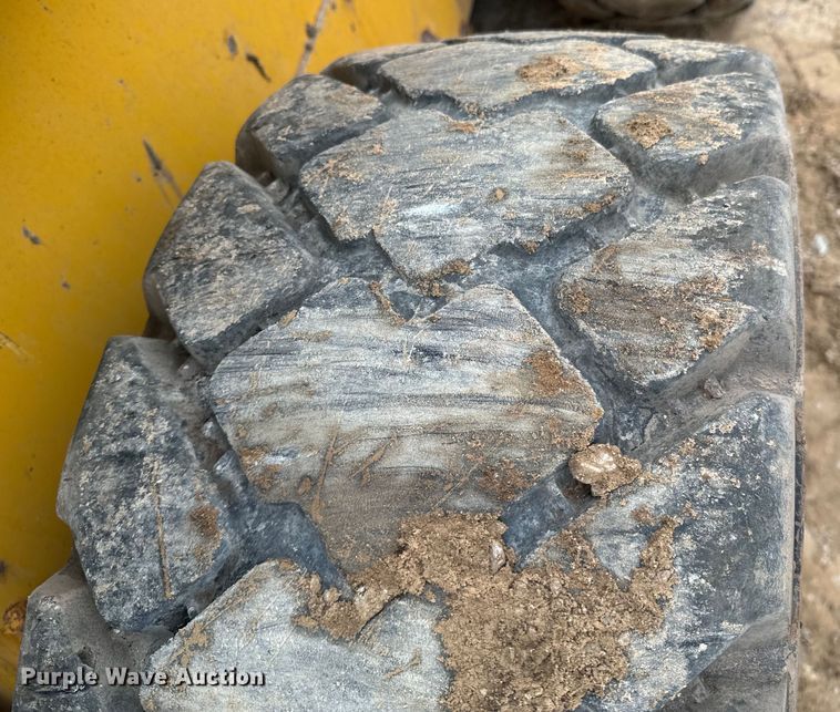 image for item ND9051 2020 John Deere 332G skid steer loader