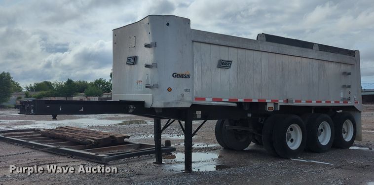 image for item NG9799 2017 East end dump trailer