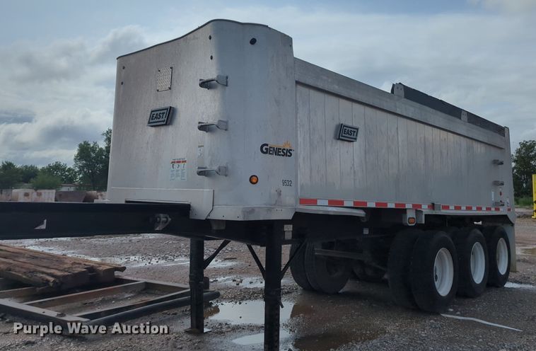 image for item NG9799 2017 East end dump trailer