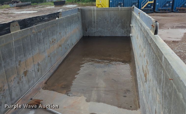 image for item NG9799 2017 East end dump trailer