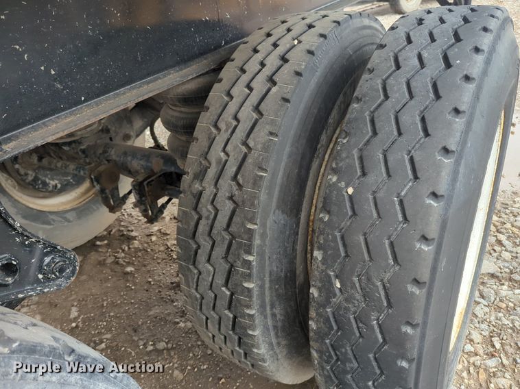 image for item NG9799 2017 East end dump trailer