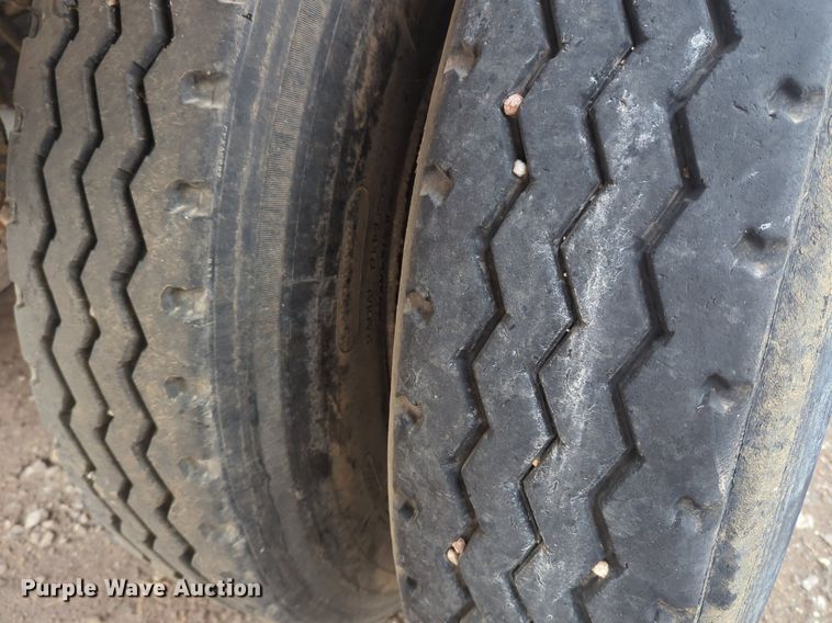 image for item NG9799 2017 East end dump trailer