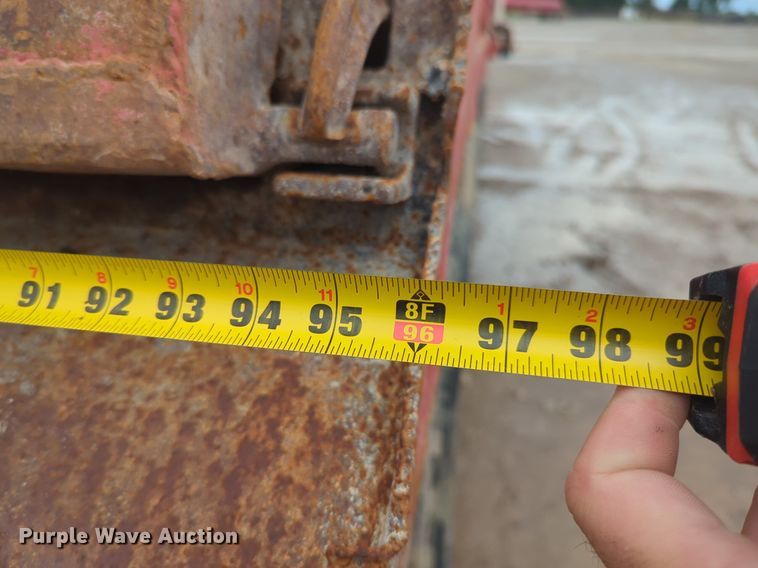 image for item NG9800 2004 Mack CH613 dump truck