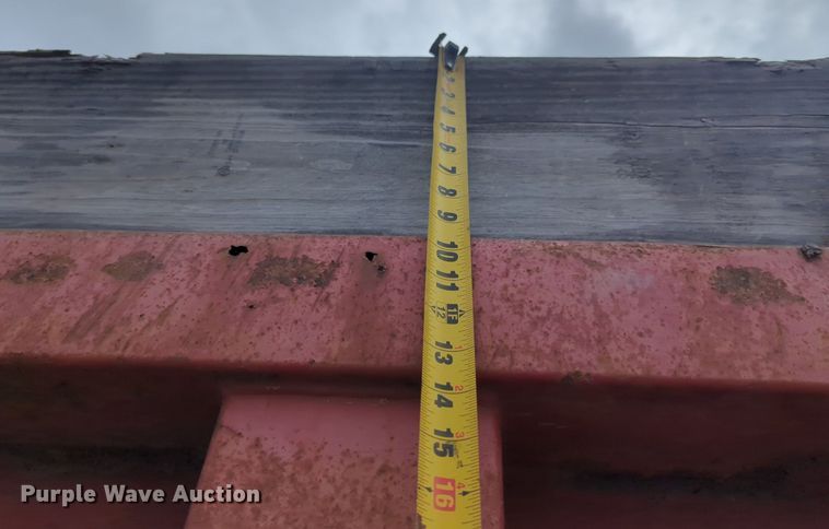 image for item NG9800 2004 Mack CH613 dump truck