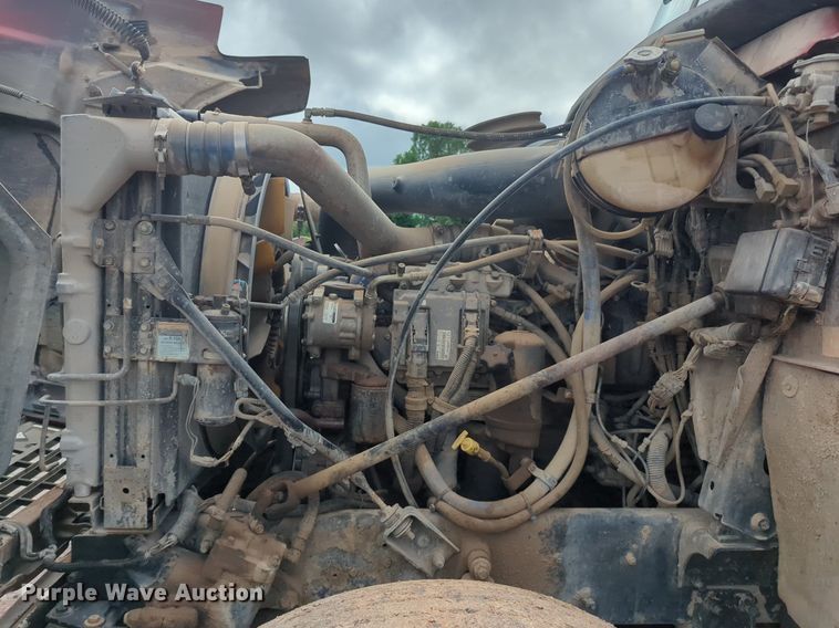 image for item NG9800 2004 Mack CH613 dump truck