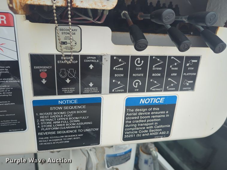 image for item NG9874 2017 Ford  F550 bucket truck