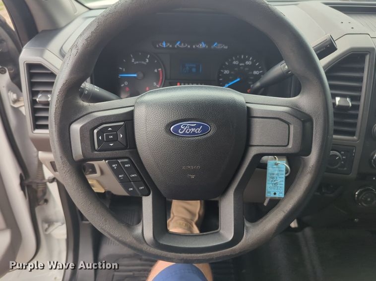 image for item NG9874 2017 Ford  F550 bucket truck