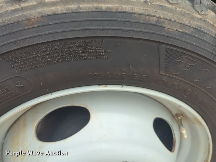 image for item NG9874 2017 Ford  F550 bucket truck