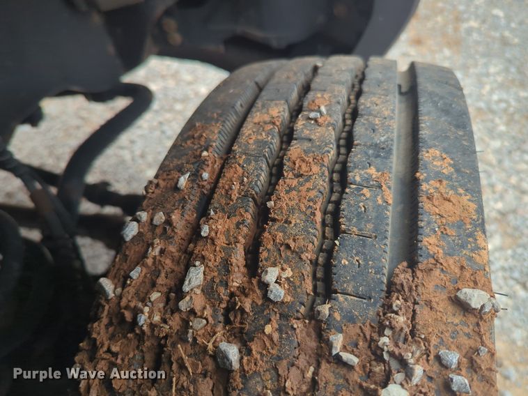 image for item NG9874 2017 Ford  F550 bucket truck