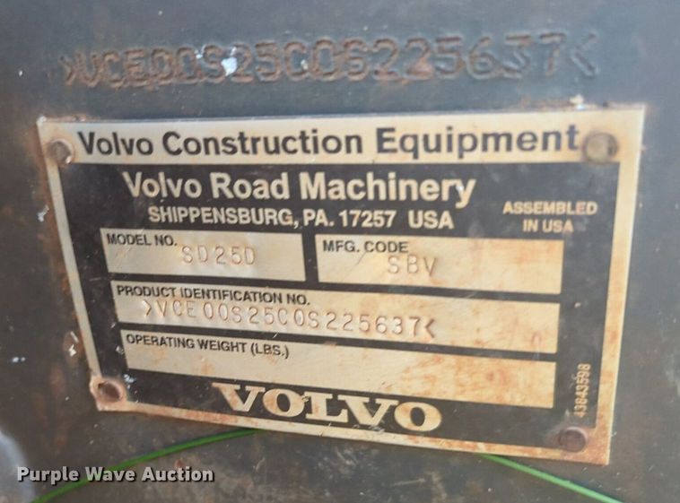 image for item NG9880 2010 Volvo SD25D single drum roller