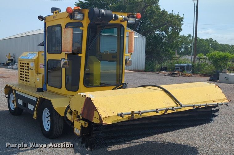 image for item NG9900 Super broom SM80J broom