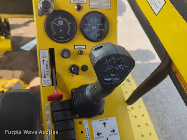 image for item NG9900 Super broom SM80J broom