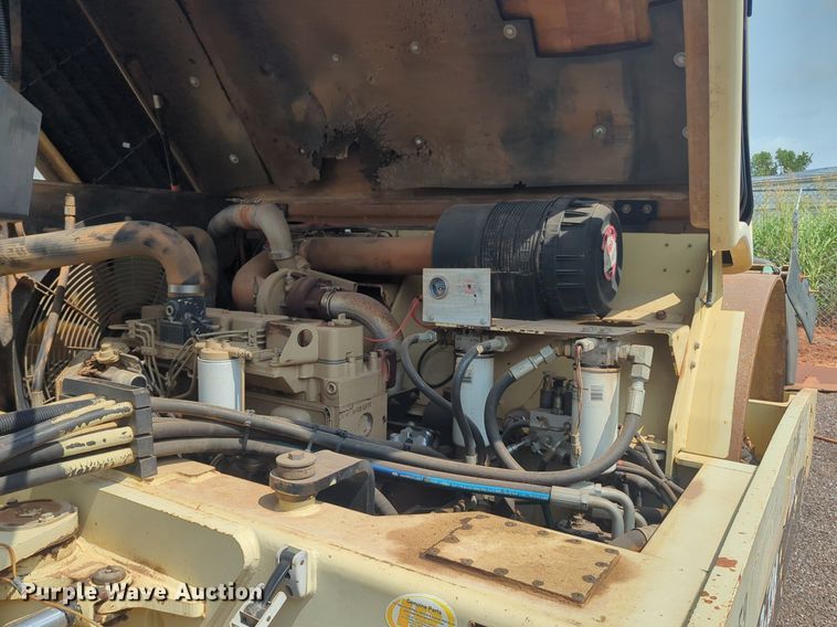 image for item NG9902 Ingersoll Rand  DD-138HF double drum vibratory roller