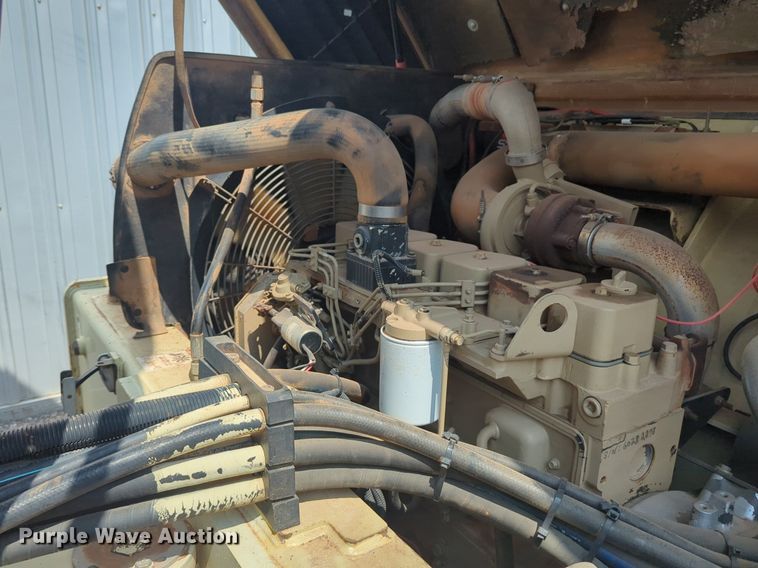 image for item NG9902 Ingersoll Rand  DD-138HF double drum vibratory roller