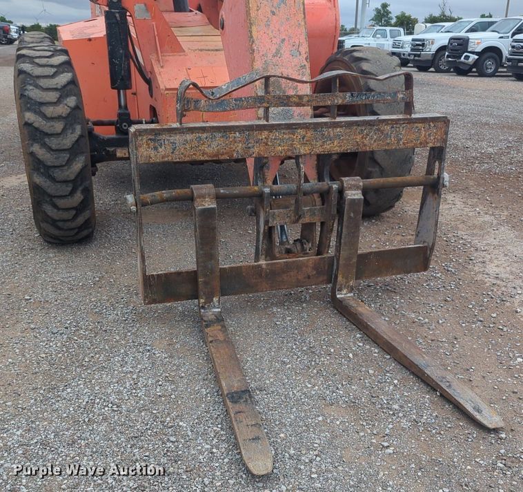 image for item NG9904 2005 JLG SkyTrak 6042 telehandler