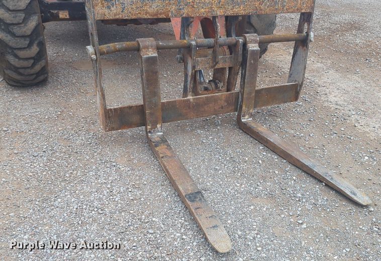 image for item NG9904 2005 JLG SkyTrak 6042 telehandler