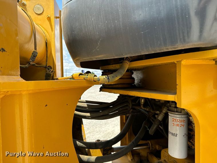 image for item NL9862 1998 John Deere 644H wheel loader